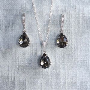 Small diamond gray european teardrop bridal jewelry set